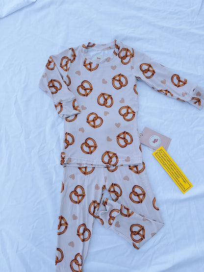 Knots of love 2 piece set